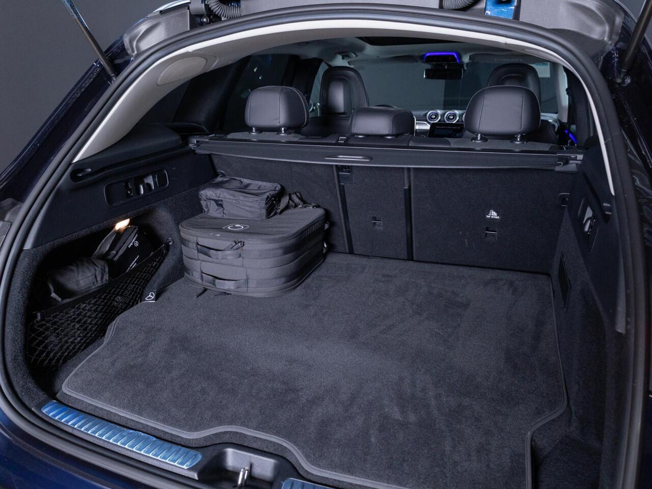 Mercedes-Benz GLC-KLASSE 300e 4MATIC AMG Line Panorama dak