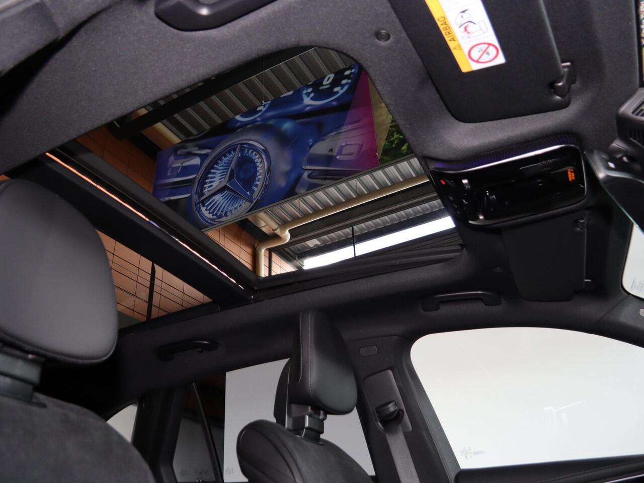 Mercedes-Benz GLC-KLASSE 400e 4MATIC Sport Edition | Panoramaschuifdak | Premium pakket | Nightpakket | 360° camera | Dodehoekassistent | DIGITAL LIGHT |