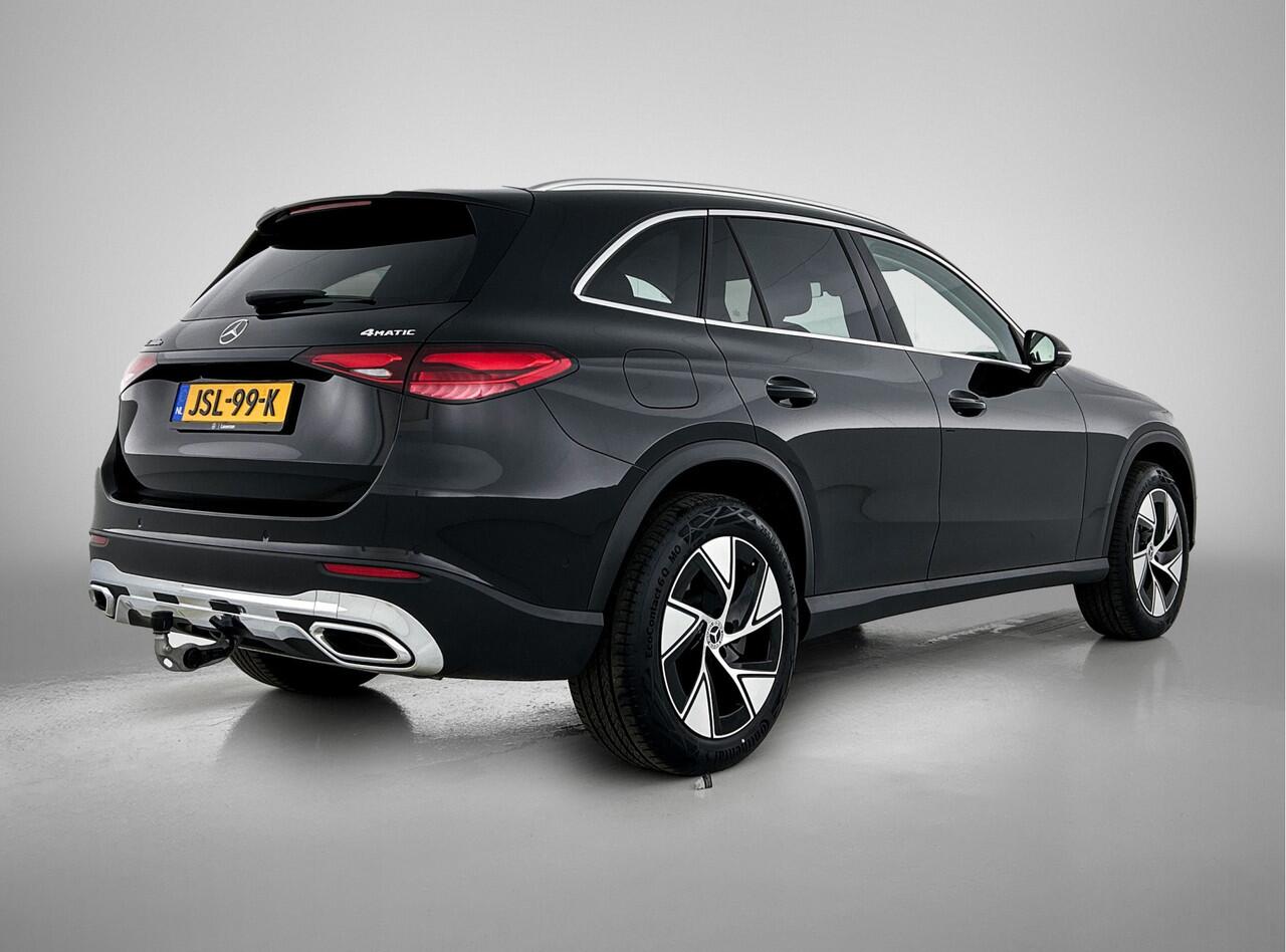 Mercedes-Benz GLC-KLASSE 300 e 4MATIC Plug-In Hybride | Trekhaak | Head-up-Display | 360°-camera | Sfeerverlichting | Memory | Stuur en Stoelverwarming | Inclusief 24 maanden Mercedes-Benz Certified garantie voor Europa.