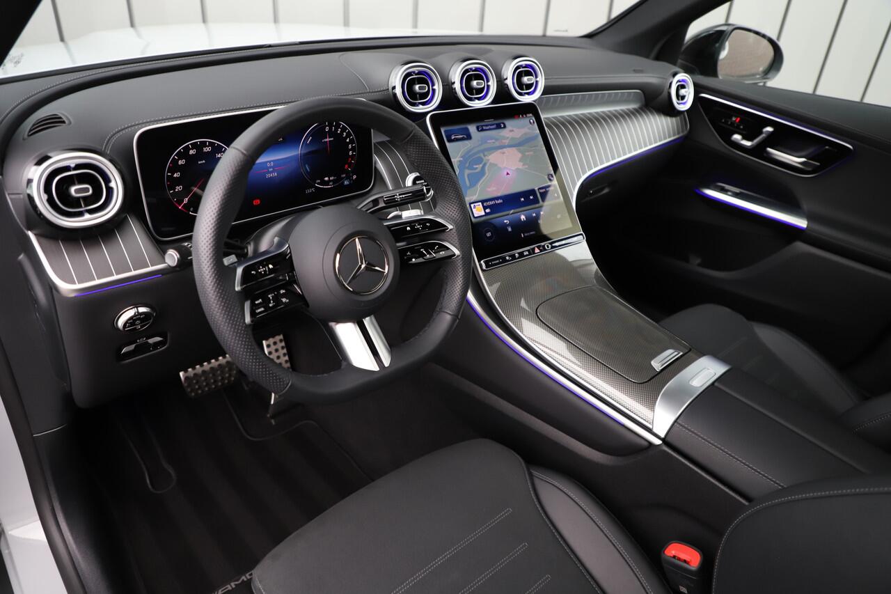 Mercedes-Benz GLC-KLASSE 300e AMG 4-Matic | 313PK | Pano | Sfeerverlichting | Distronic | Memory | Stuurwielverw. | Standkachel | Trekhaak | 2025.