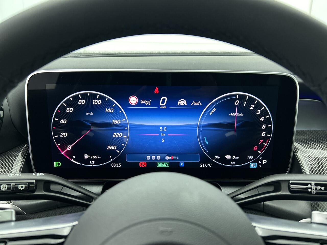 Mercedes-Benz GLC-KLASSE 300e 4MATIC Sport Edition | Premium pakket | Winter pakket | Rijassistentiepakket Plus | Trekhaak | Digital Light | Smartphone integratie | Panoramaschuifdak | 360°-camera | DIGITAL LIGHT |