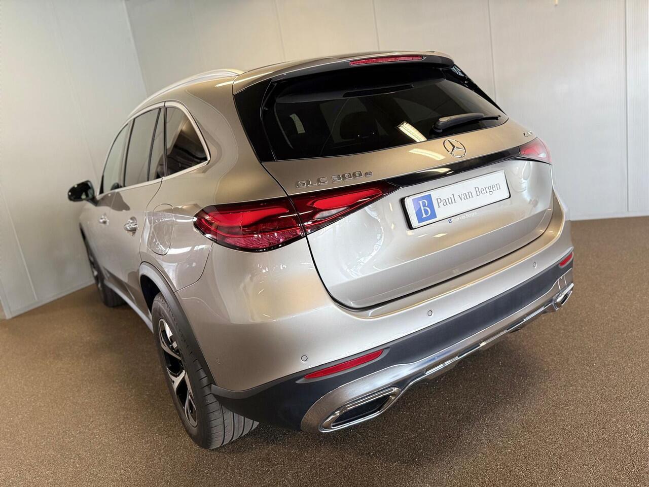 Mercedes-Benz GLC-KLASSE 300e 4 Matic Avantgarde Advanced-PANORAMA-TREKHAAK-KEYLESS-MEMORY-COMPLEET