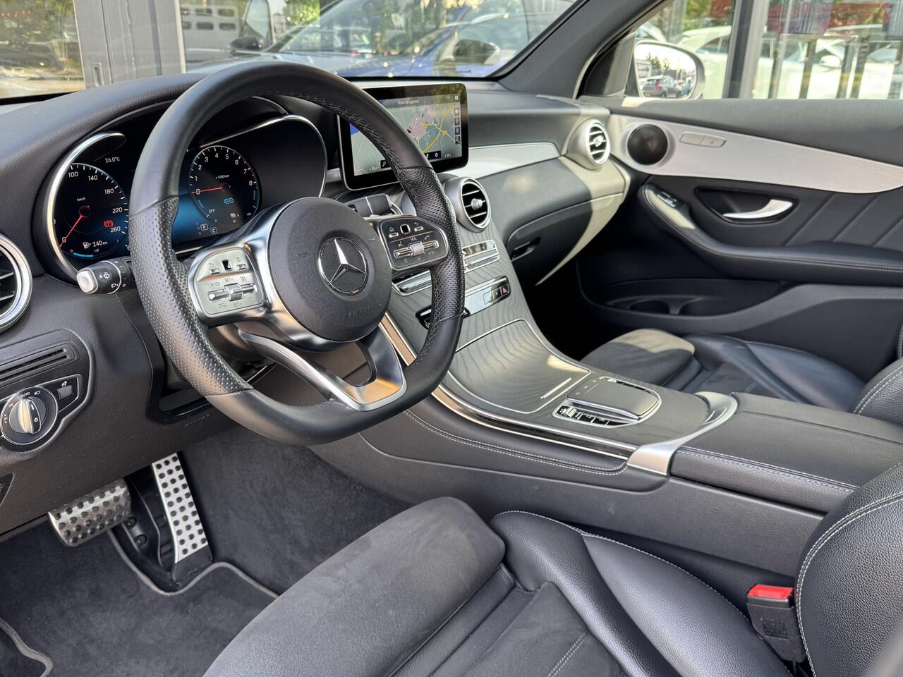 Mercedes-Benz GLC-KLASSE 300e 4MATIC Bns Sul. AMG Wegdr.Trekhaak | NL-AUTO | Camera |