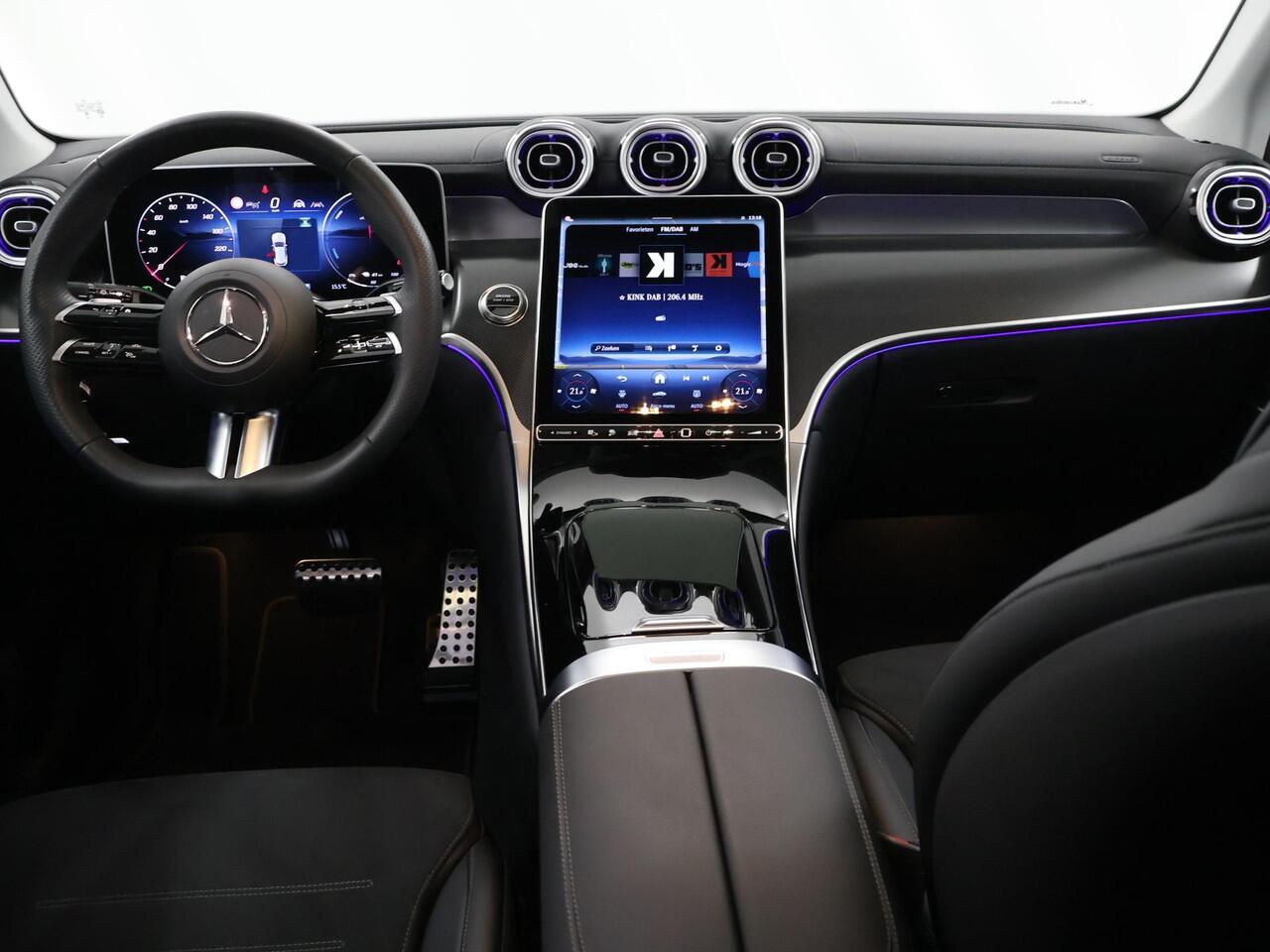 Mercedes-Benz GLC-KLASSE 300e 4MATIC AMG Line | Premium | 360 camera | Trekhaak | Panoramadak | Night pakket | Rij assistentiepakket | Burmester |