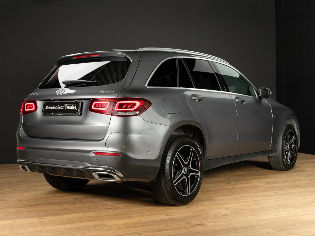 Mercedes-Benz GLC-KLASSE 300e 4MATIC Panorama dak