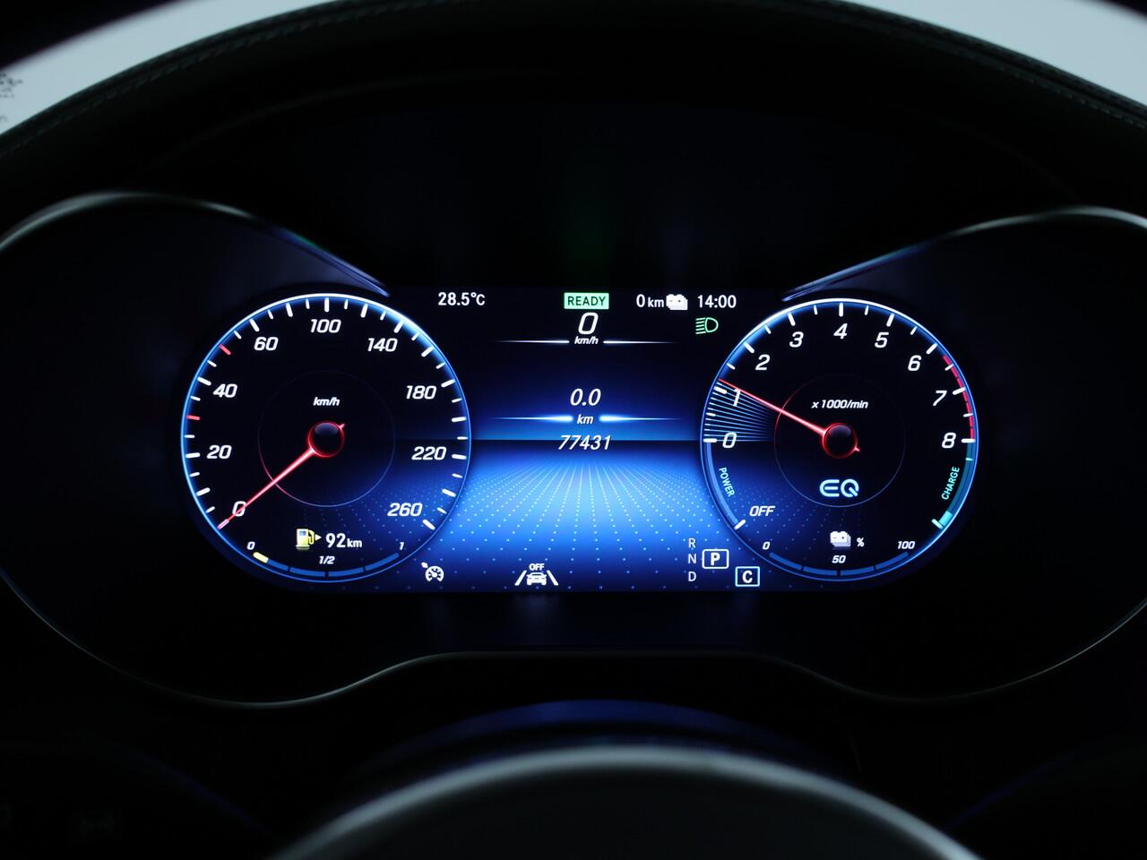 Mercedes-Benz GLC-KLASSE 300 e 4MATIC Premium Plus | Panoramadak | Trekhaak | Nightpakket | Inclusief 24 maanden MB Certified garantie voor Europa.