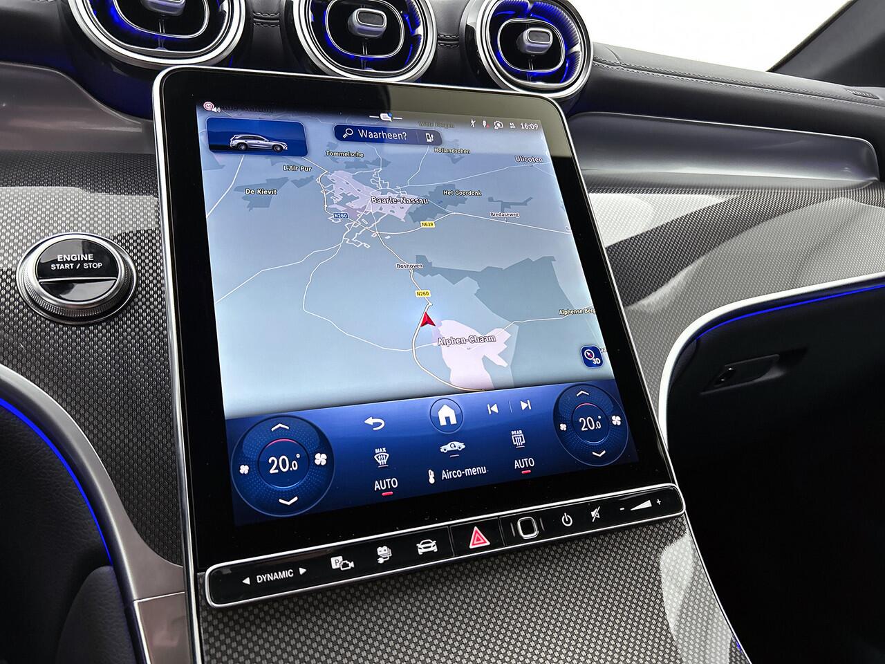 Mercedes-Benz GLC-KLASSE 300e 4MATIC Sport Edition | Premium Plus pakket | Stoelventilatie/- verwarming voor | Trekhaak | Rijassistentiepakket Plus | Nightpakket | Winter pakket | Head-up display | Nappaleder zwart |