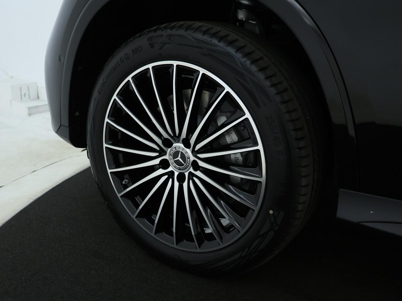 Mercedes-Benz GLC-KLASSE 400e 4MATIC AMG Line | Trekhaak | Rijassistentiepakket Plus | Nightpakket | AMG Premium Plus | Stoelventilatie voor | Winter pakket | Parkeerpakket met 360°-camera | KEYLESS GO-comfortpakket | EASY PACK achterklep |