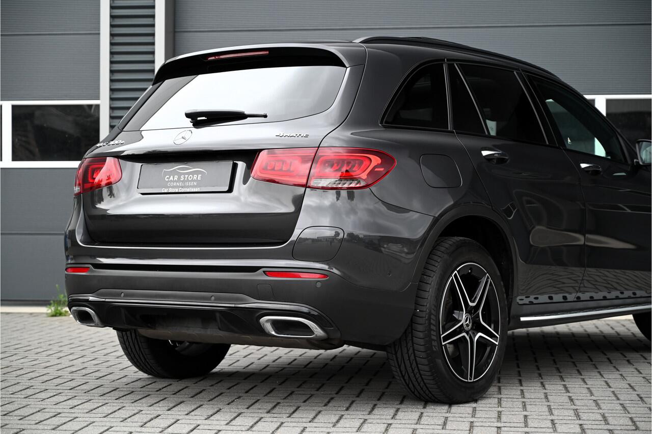 Mercedes-Benz GLC-KLASSE 300e 4MATIC AMG / PANO / NIGHT / BURMESTER / LED / 360 CAMERA / FABRIEKSGARANTIE 11-2027 / NL AUTO