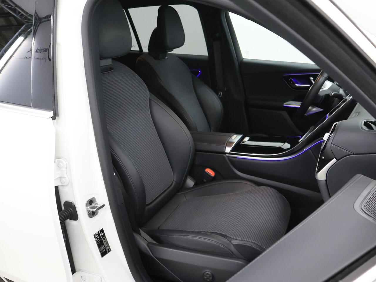 Mercedes-Benz GLC-KLASSE 300e 4MATIC Luxury Line | Digital Light | Memory | Stoelverwarming | Sfeerverlichting |