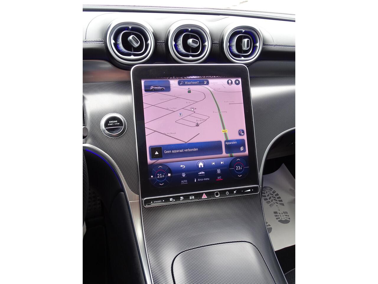 Mercedes-Benz GLC-KLASSE 300e 4MATIC AMG Line AMG LINE | NIGHT PAKKET | LUCHTVERING | ADAPTIVE CRUISE CONTROL | 360 CAMERA | SFEERVERLICHTING | PANORAMADAK | ELEKTRISCHE STOELEN | STOELVERWARMING | ELEKTRISCH ACHTERKLEP