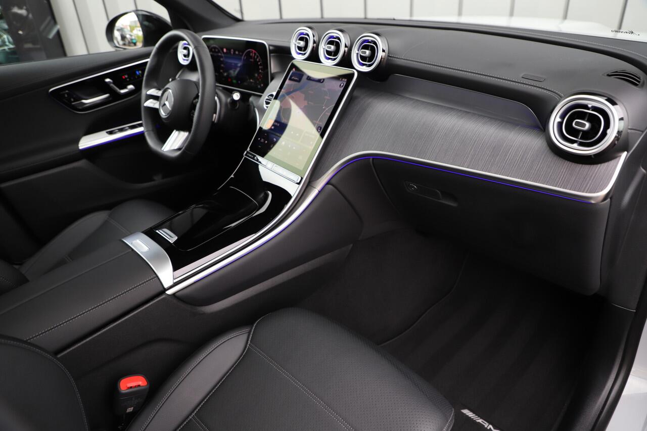 Mercedes-Benz GLC-KLASSE 300e AMG 4-Matic | 313PK | Pano | Massage | Keyles-go | Sfeerverlichting | Memory | Distronic+ | Stoelventilatie | Air-balance | Stuurwielverw. | 2024.