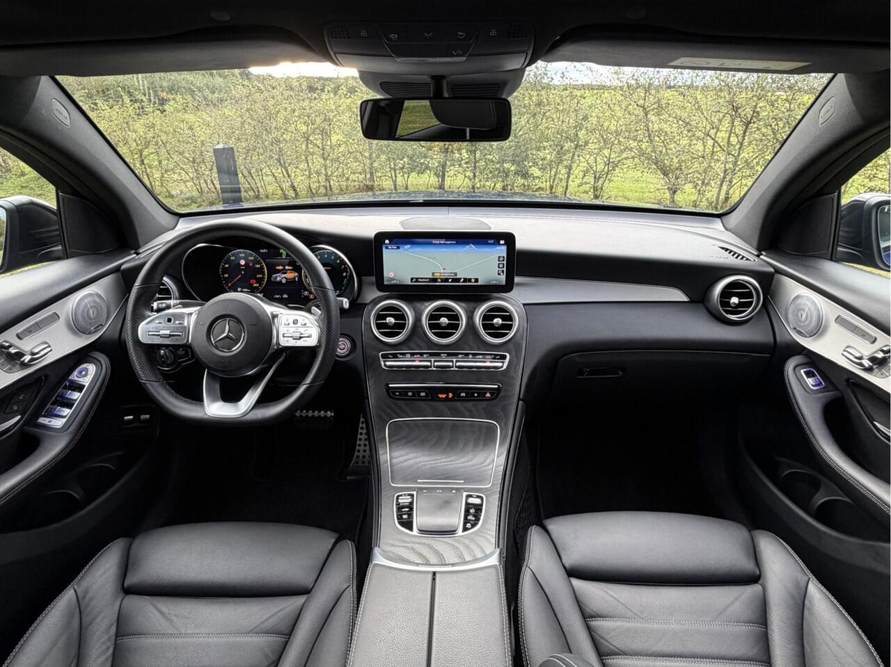 Mercedes-Benz GLC-KLASSE Coupé GLC 300e 4MATIC - AMG - Luchtvering - Burmester