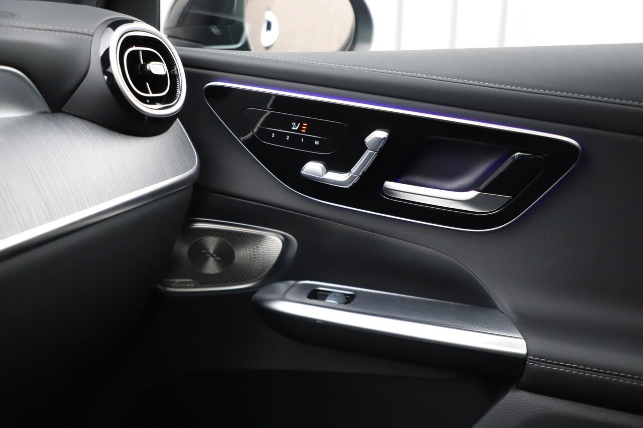 Mercedes-Benz GLC-KLASSE 300e AMG 4-Matic Aut9 | 313PK | Head-up | Pano | Memory | Burmester | Distronic | Digital-light | Keyles-go | Sfeerverlichting | 2023.