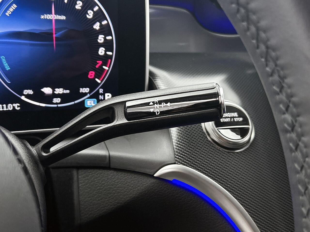 Mercedes-Benz GLC-KLASSE 300 e 4MATIC Plug-In Hybride | Trekhaak | Head-up-Display | 360°-camera | Sfeerverlichting | Memory | Stuur en Stoelverwarming | Inclusief 24 maanden Mercedes-Benz Certified garantie voor Europa.