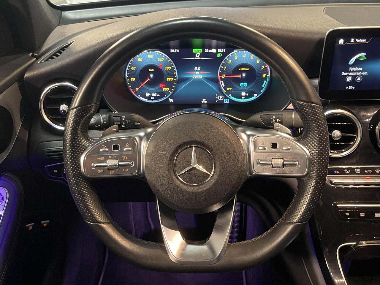 Mercedes-Benz GLC-KLASSE 300e 4MATIC Premium Plus AMG Line 19"/Panoramadak/Keyless/360 camera/Sfeerverlichting/Apple Carplay & Android Auto/Stoelverwarming/Elektrische klep