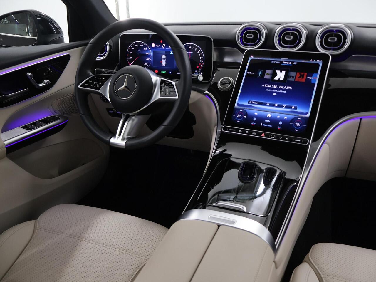 Mercedes-Benz GLC-KLASSE 300e 4MATIC Luxury Line | Beige bekleding | Rij assistentie pakket | Trekhaak | Panoramadak | 360 camera |