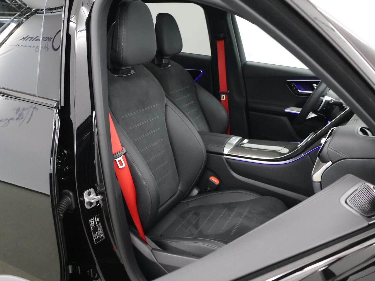 Mercedes-Benz GLC-KLASSE 300e 4MATIC AMG Line | Trekhaak | Panoramadak | Treeplanken | Premium pakket | Night pakket |