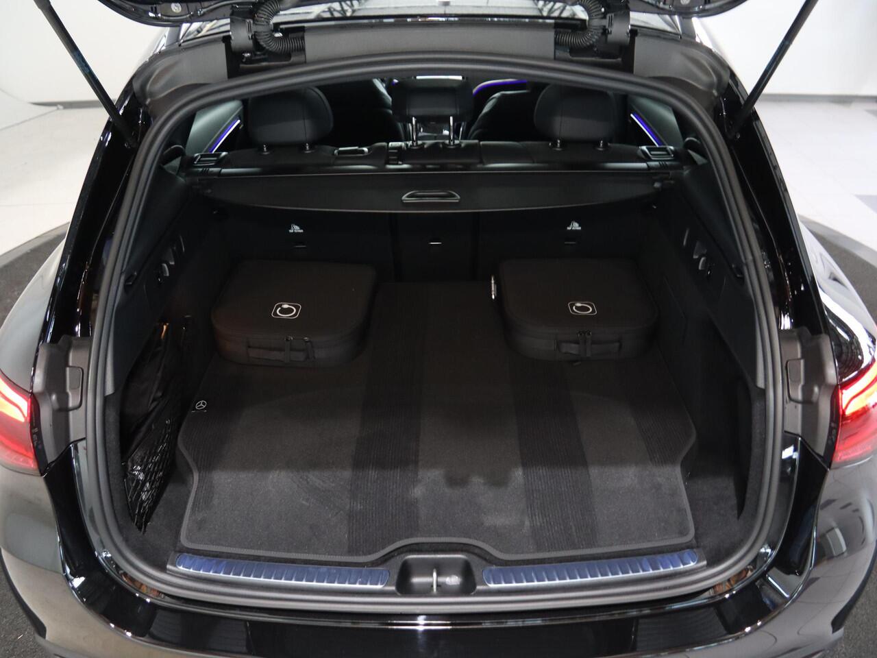 Mercedes-Benz GLC-KLASSE 400e 4MATIC Sport Edition | Panoramaschuifdak | Premium pakket | Nightpakket | 360° camera | Dodehoekassistent | DIGITAL LIGHT |