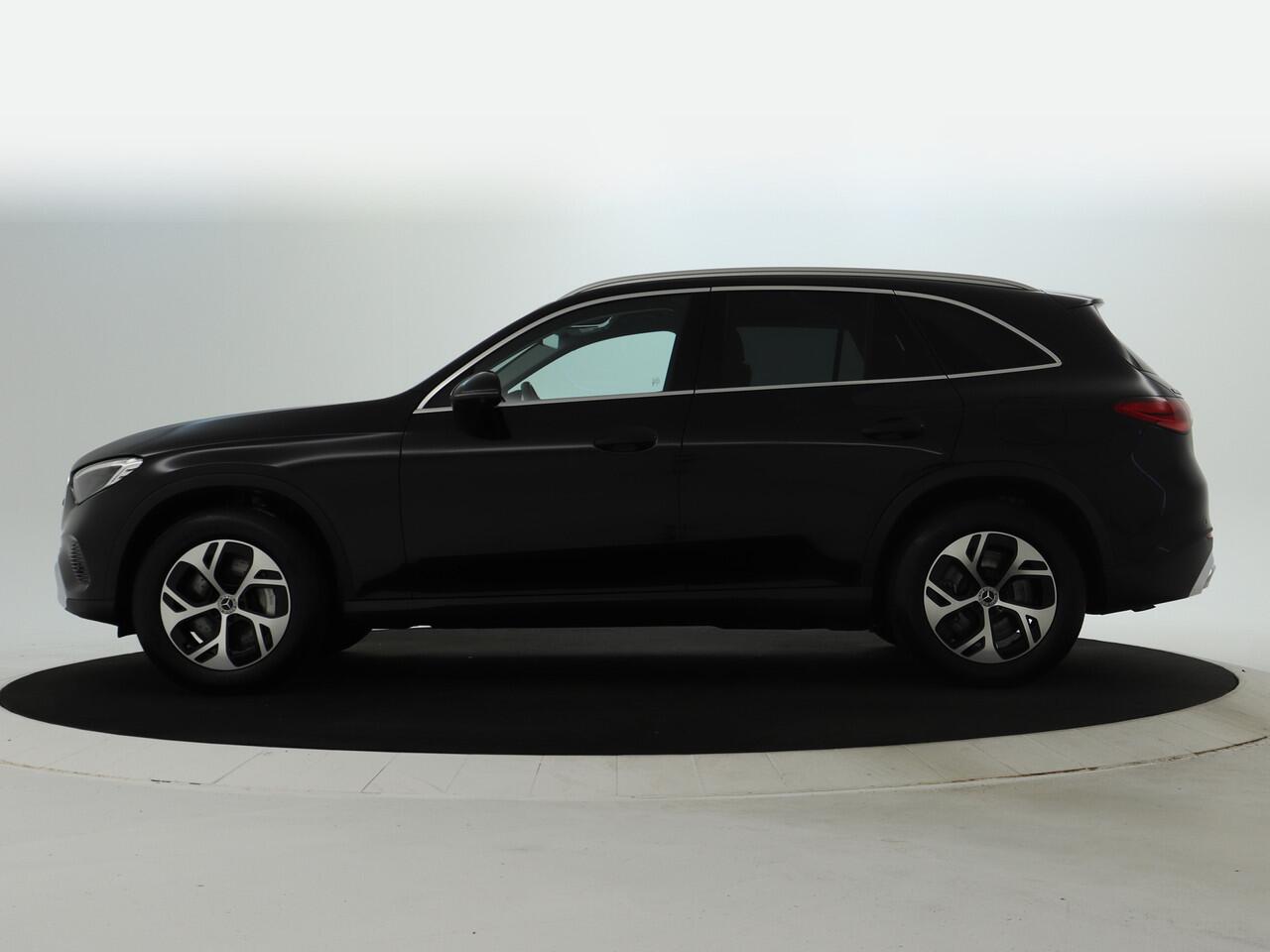 Mercedes-Benz GLC-KLASSE 300e 4MATIC Luxury Line | Avantgarde | Rijassistentiepakket plus | Memory voorstoelen | 360° camera | Stoel en Stuurverwarming | Inclusief 24 maanden MB Certified garantie voor Europa.