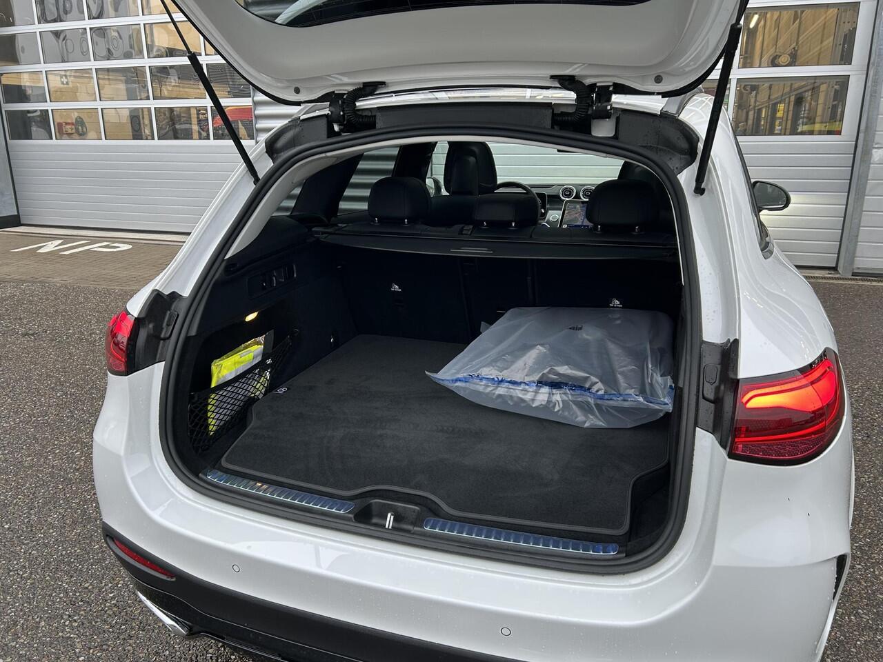 Mercedes-Benz GLC-KLASSE 300 e 4MATIC Autom. | Head up | Burmester | Trekhaak | Memory pakket