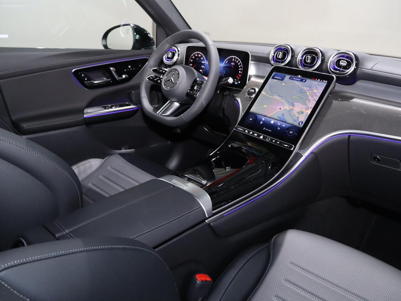 Mercedes-Benz GLC-KLASSE 300e 4MATIC Sport Edition | Panoramaschuifdak | Premium Pakket | Nightpakket | 360°-camera