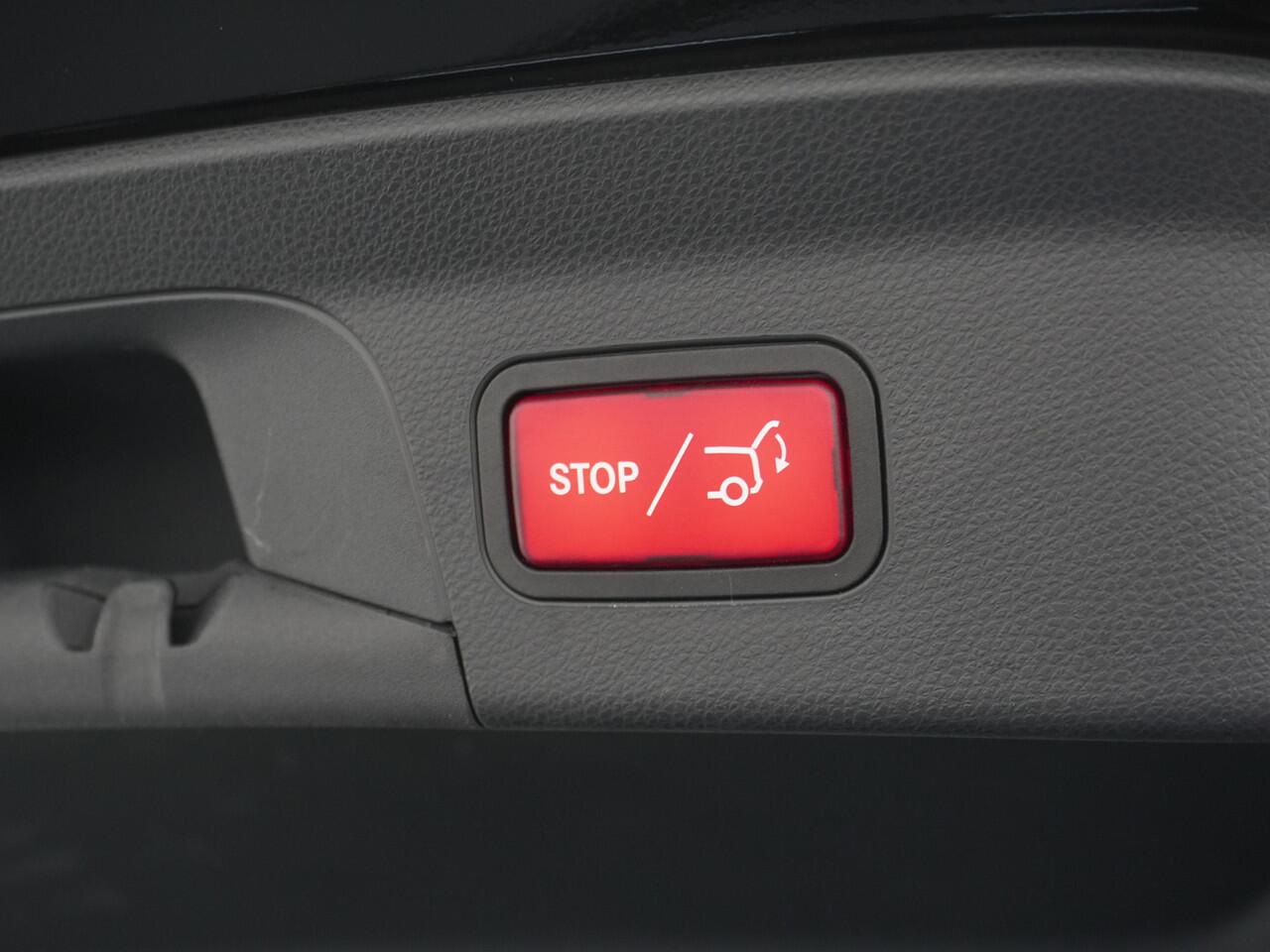 Mercedes-Benz GLC-KLASSE Coupé 300 e 4MATIC AMG line | Rijassistentie Trekhaak