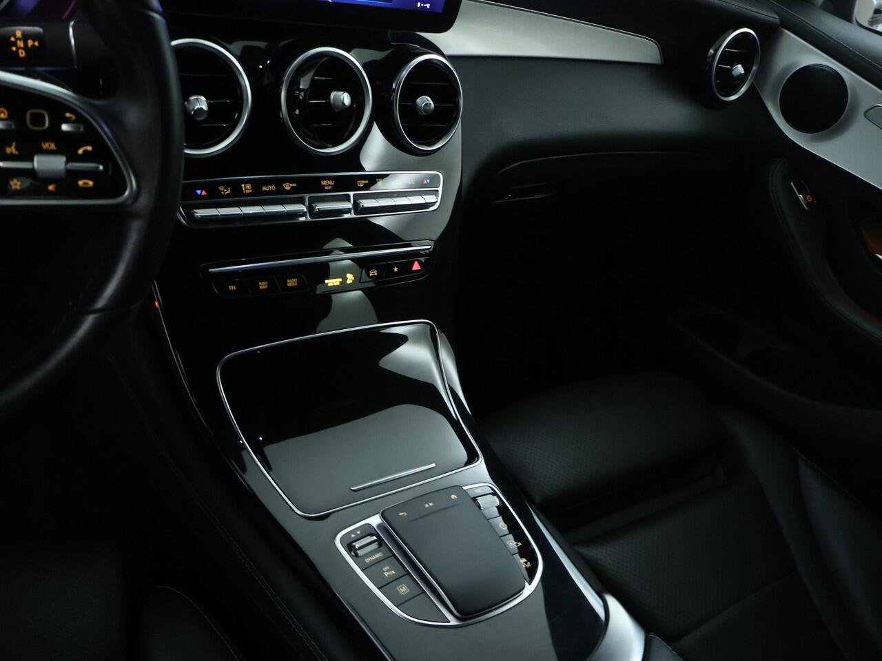 Mercedes-Benz GLC-KLASSE 300e 4MATIC Business Solution Luxury Stoelverwarming | Achteruitrijcamera | cruise control Inclusief 24 maanden MB Certified garantie voor Europa.