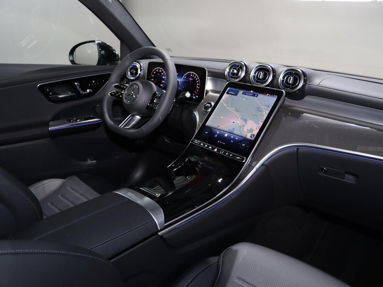 Mercedes-Benz GLC-KLASSE 300e 4MATIC Sport Edition | Panoramaschuifdak | Premium pakket | Nightpakket | 360° camera | Dodehoekassistent | DIGITAL LIGHT |