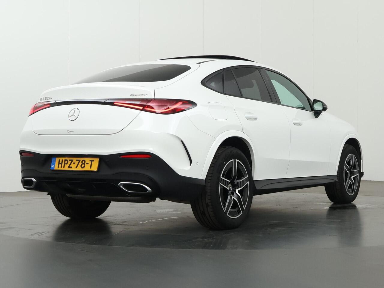 Mercedes-Benz GLC-KLASSE Coupé 300e 4MATIC AMG Line | Panoramadak | Night pakket | Trekhaak | Distronic |