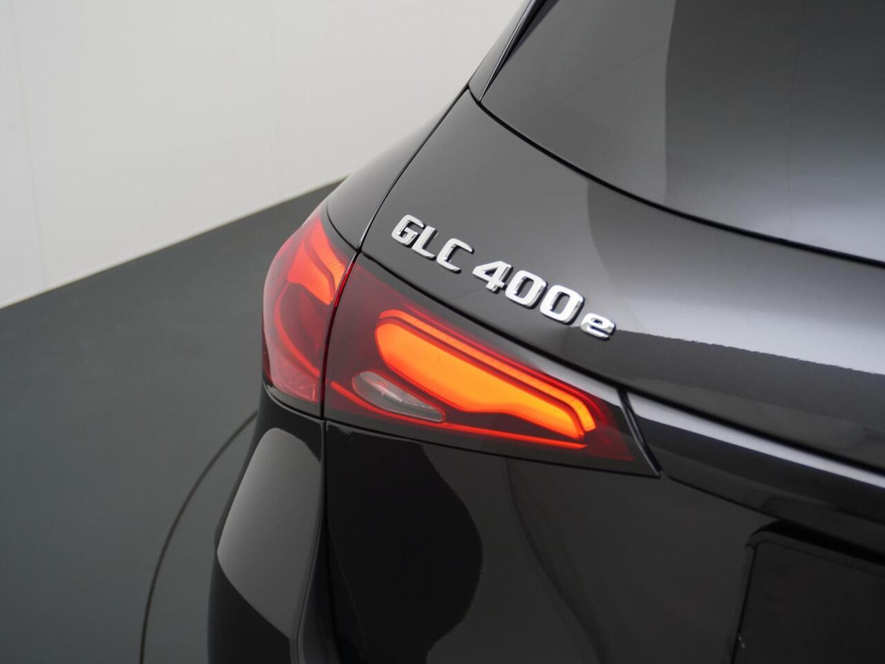 Mercedes-Benz GLC-KLASSE 400e 4MATIC Sport Edition | Achterasbesturing | Luchtvering | Panorama - Schuifdak | Trekhaak Wegklapbaar | Head-Up Display | Burmester Surround Sound | Distronic Cruise Control