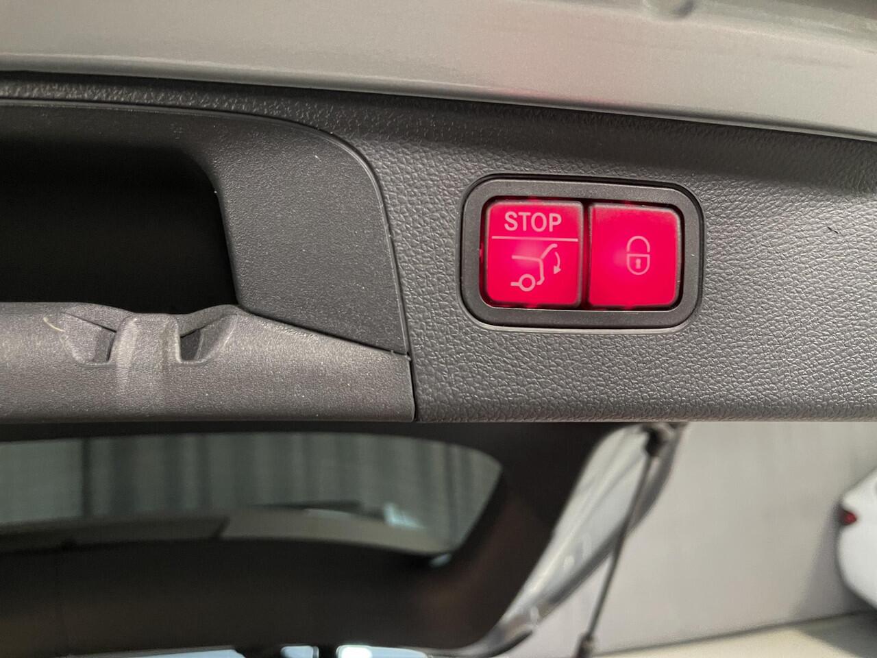 Mercedes-Benz GLC-KLASSE 300e 4MATIC AMG Line 19"/Panoramadak/Dodehoek/Adaptieve cruise/Keyless/Burmester/Matrix LED/Apple Carplay & Android Auto/Stoelverwarming/Elektrische klep