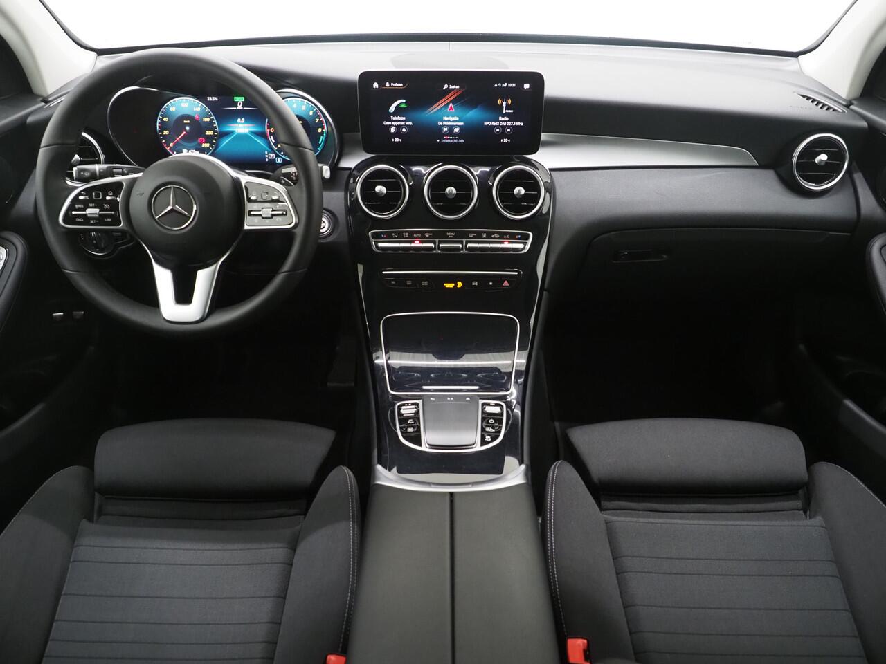Mercedes-Benz GLC-KLASSE 300e 4MATIC | Virtual | Camera | LED | Stoelverwarming | DAB | Cruise