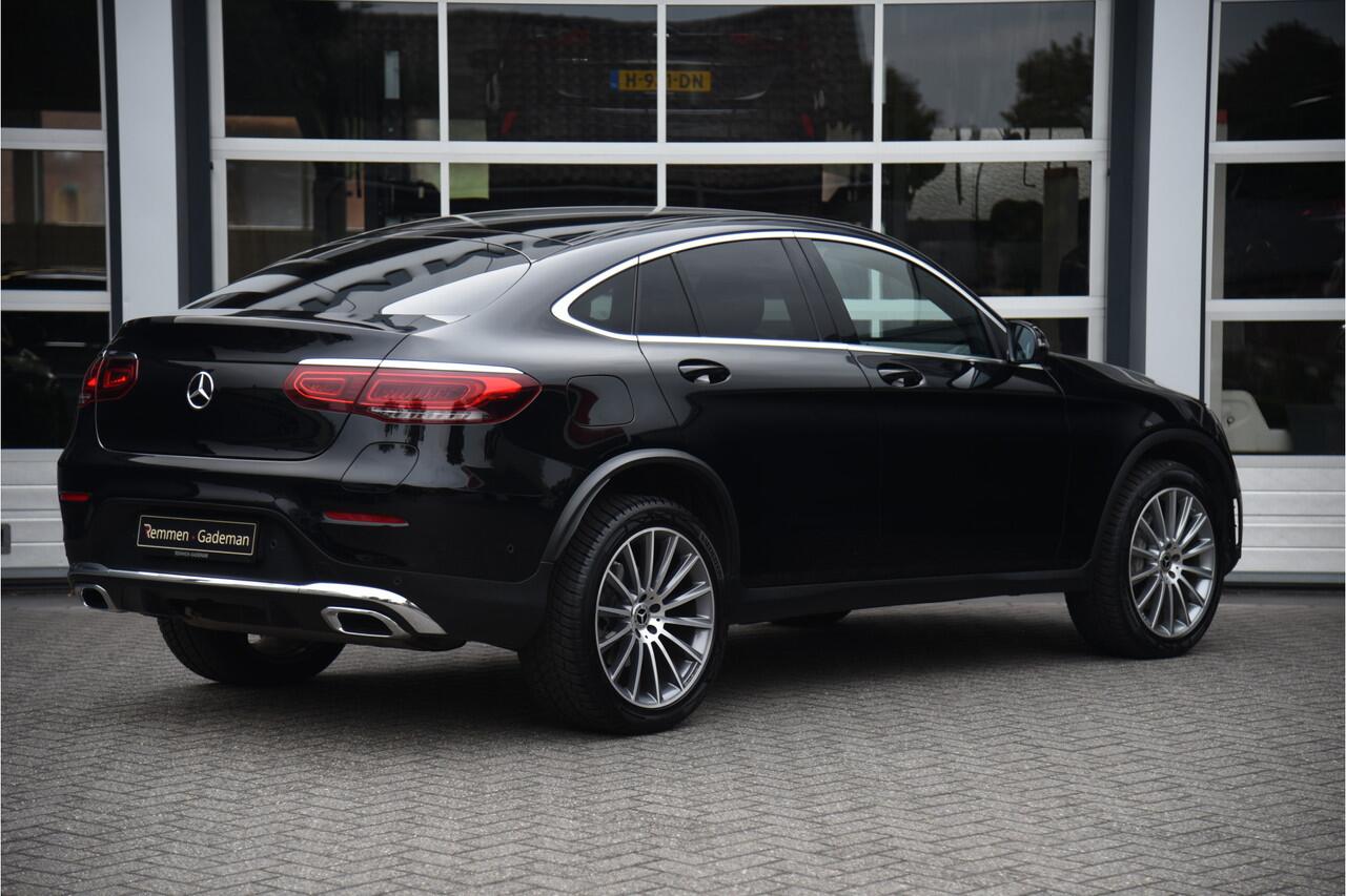 Mercedes-Benz GLC-KLASSE Coupé 300e 4MATIC AMG Line