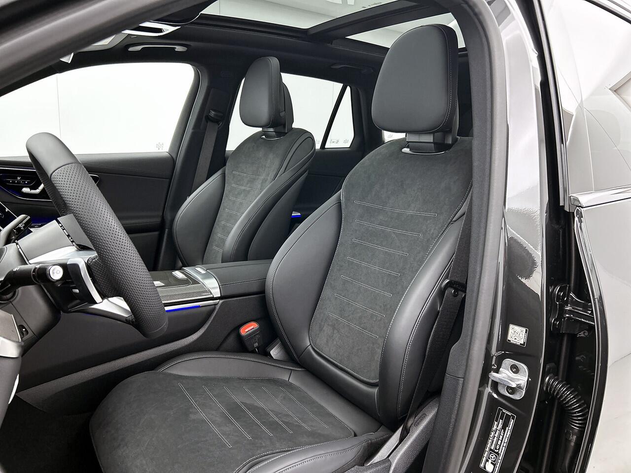 Mercedes-Benz GLC-KLASSE 300e 4MATIC Sport Edition | Premium pakket | Nightpakket | Trekhaak | Rijassistentiepakket Plus | Winter pakket | Parkeerpakket met 360°-camera | DIGITAL LIGHT |