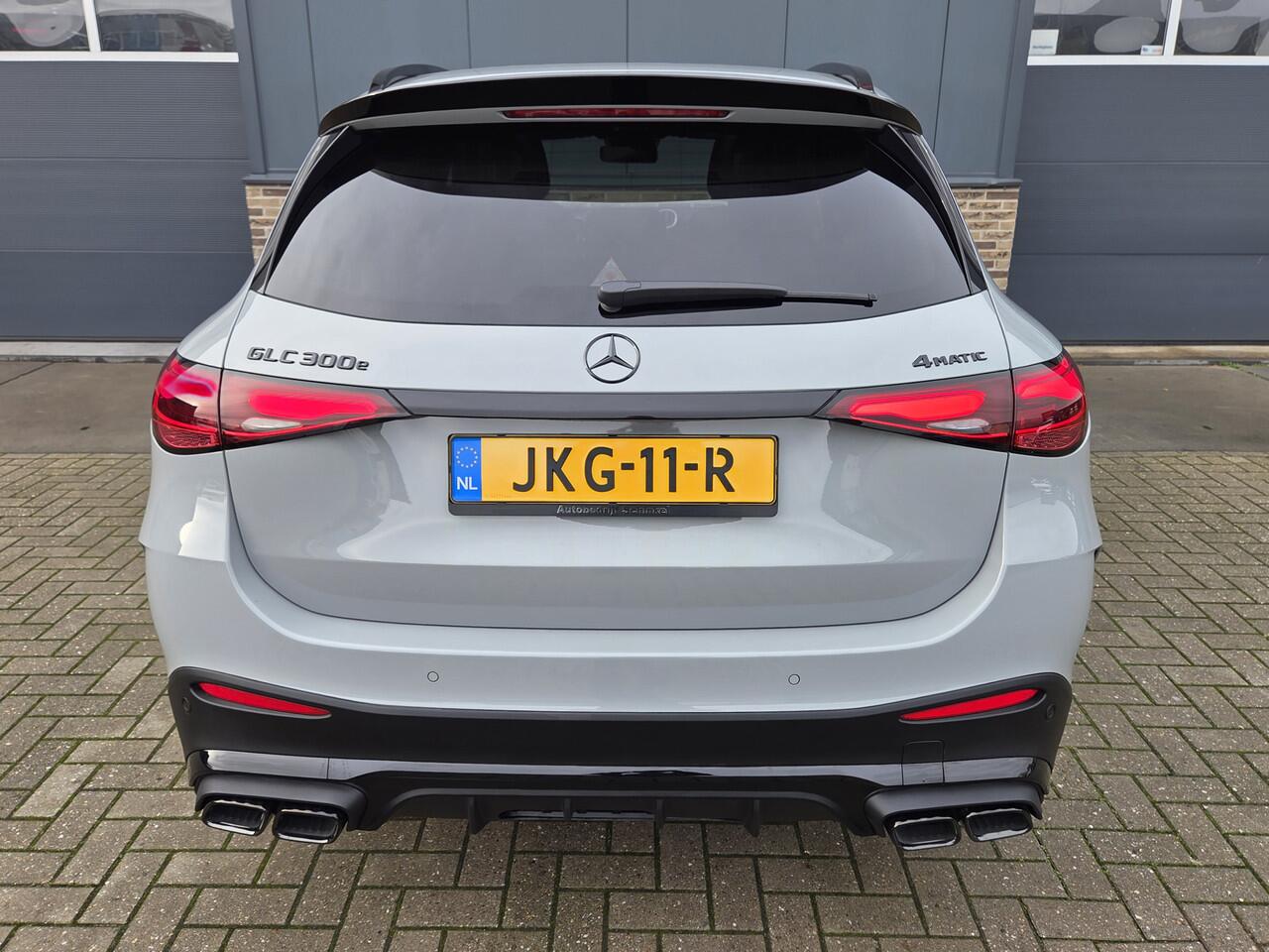 Mercedes-Benz GLC-KLASSE 300e 4MATIC Sport Edition AMG,360 Camera,Pano,volgsysteem,20 Inch Velgen,enz Garantie tot 11-2027 of tot 200.000 km !!!!