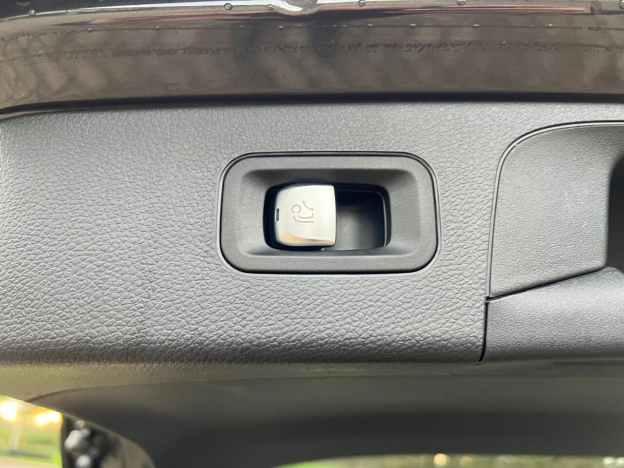 Mercedes-Benz GLC-KLASSE GLC 300e Distronic, 360 Cam, Trekhaak