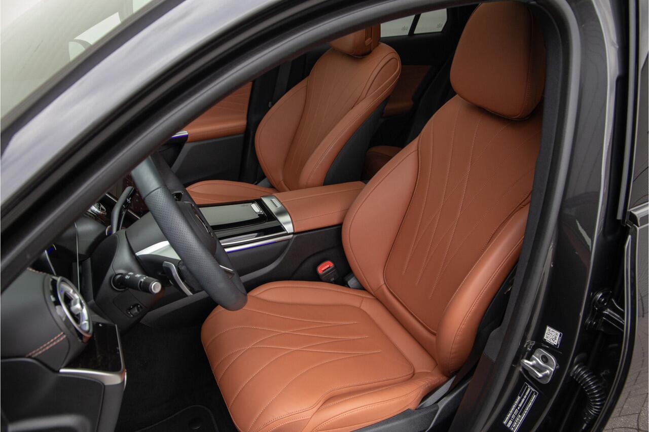 Mercedes-Benz GLC-KLASSE Coupé 300e 4MATIC AMG Premium, Pano, Nightpack, Leder Exclusief, 2024