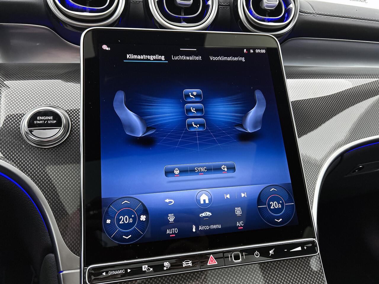 Mercedes-Benz GLC-KLASSE 300e 4MATIC Sport Edition | Premium pakket | Winter pakket | Nightpakket | Rijassistentiepakket Plus | Trekhaak | Digital Light | Smartphone integratie | Panoramaschuifdak | 360° camera |