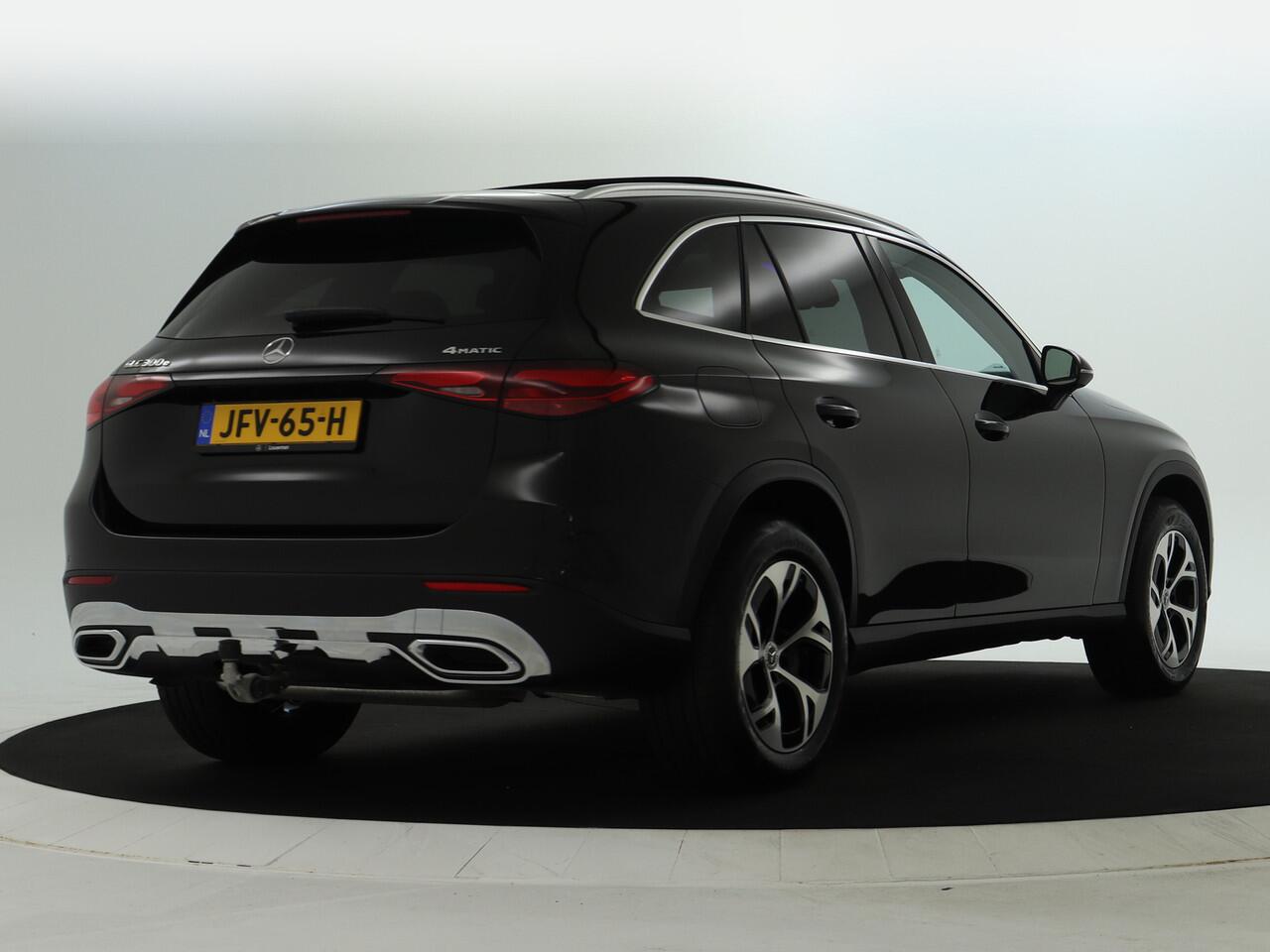 Mercedes-Benz GLC-KLASSE 300 e 4MATIC Plug-In Hybride | Avantgarde Advanced Plus | Panorama Schuif-Kanteldak | Trekhaak | Stuur en Stoelverwarming | Inclusief 24 maanden MB Certified garantie voor Europa.