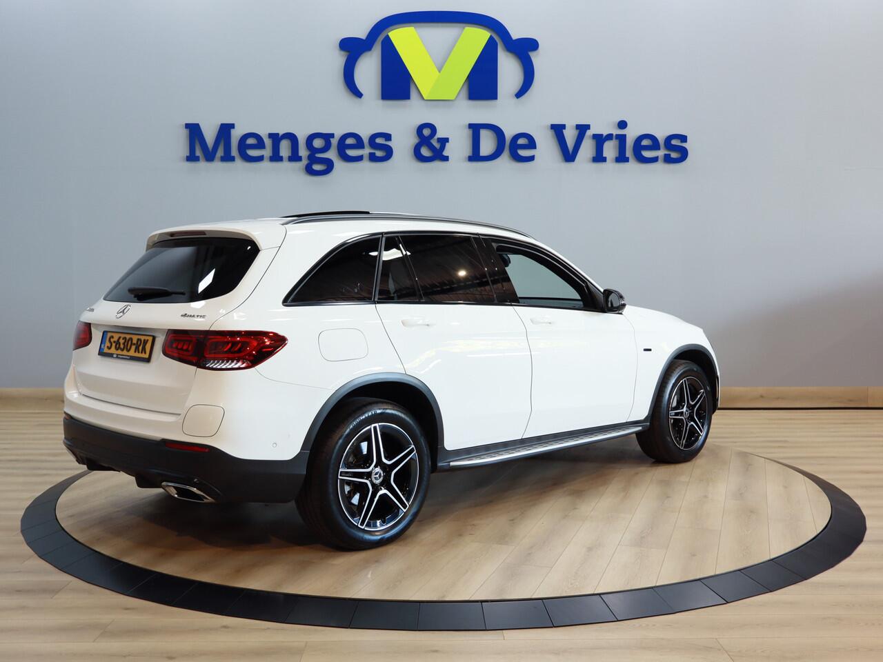 Mercedes-Benz GLC-KLASSE 300e 4MATIC Premium Plus AMG Line | Airco ECC | Panorama | Trekhaak | Virtual | 360 Camera | Cruise Control | Matrix LED | Isofix