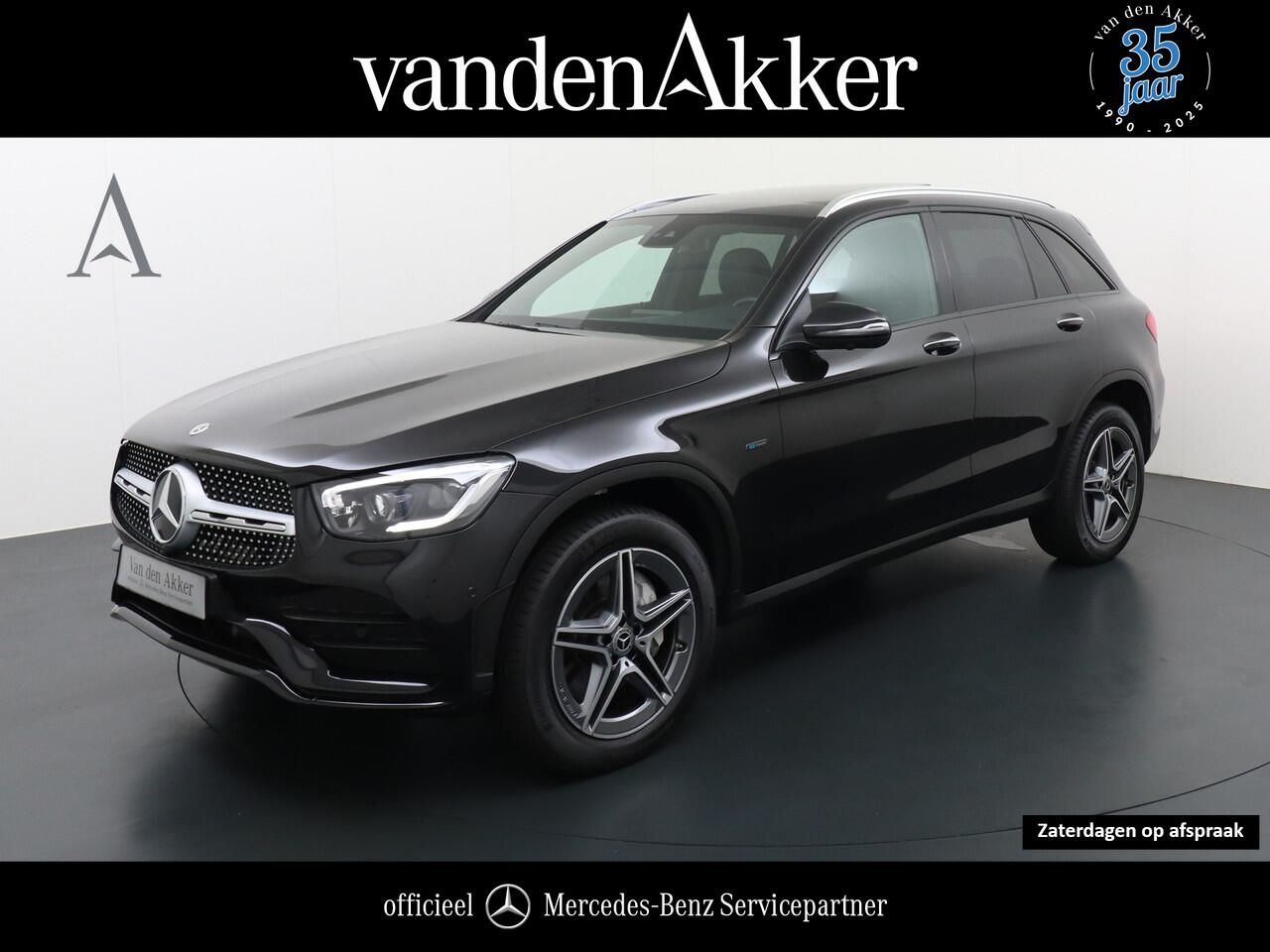Mercedes-Benz GLC-KLASSE 300e AMG 4Matic // Panoramadak // Burmester // 360 Camera // Keyless // Carbon // Sfeerverlichting // Carplay