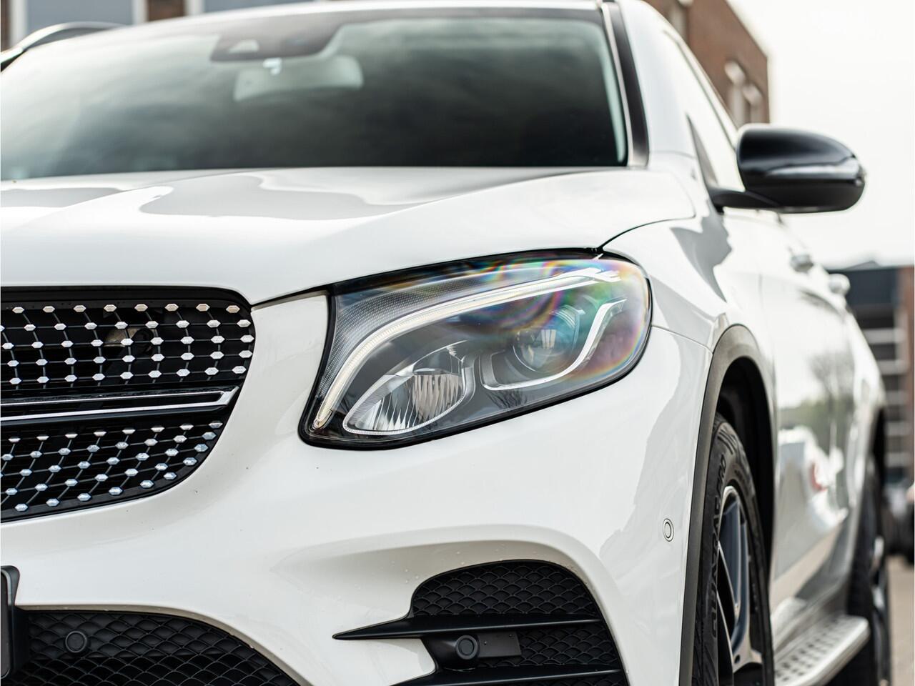 Mercedes-Benz GLC-KLASSE 250 4MATIC Sport Edition Premium AMG CAMERA NIGHT PAKKET 19 INCH HIGH LED TREEPLANKEN