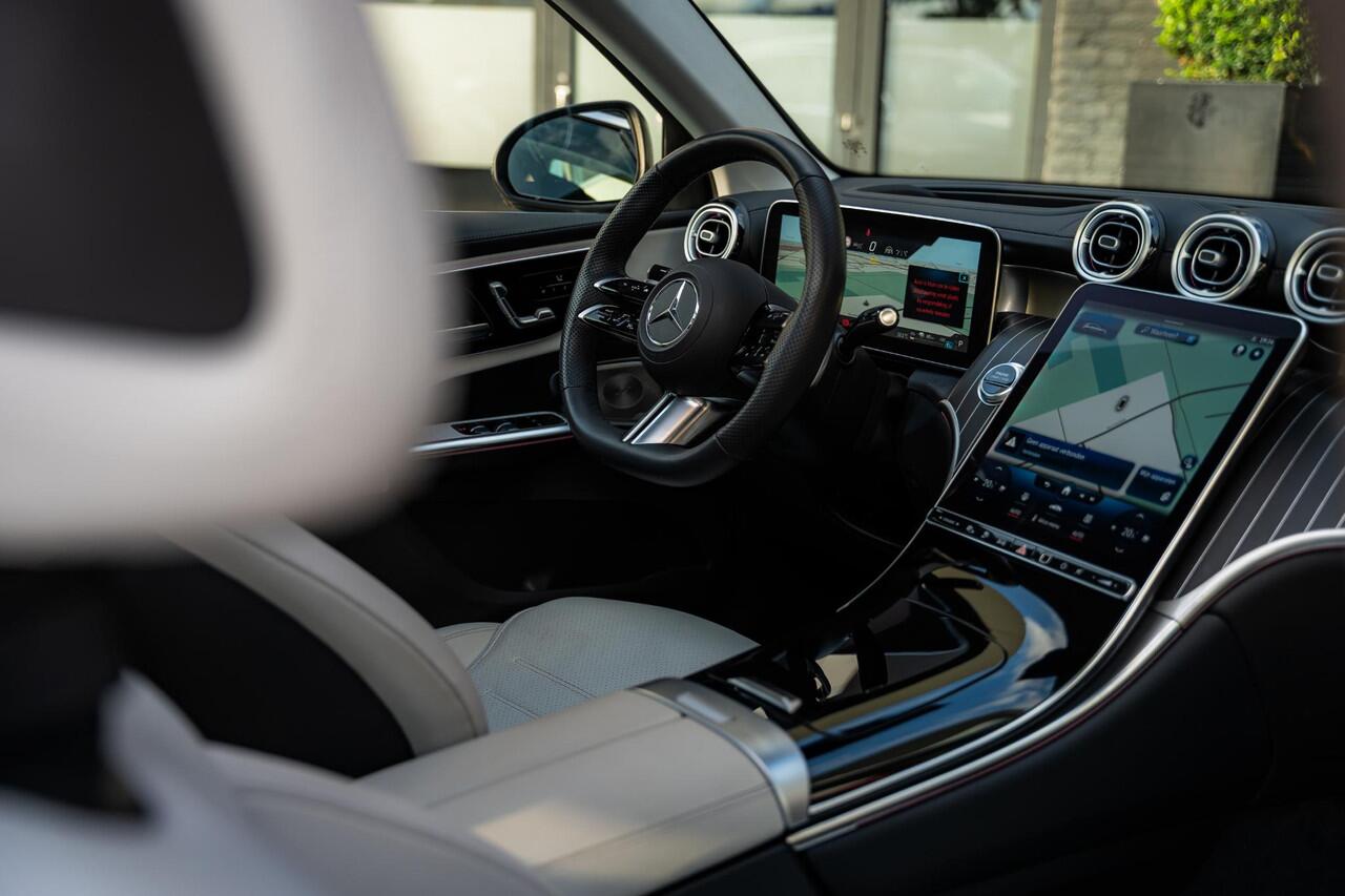 Mercedes-Benz GLC-KLASSE 300e 4MATIC AMG Line | AIRMATIC |ACHTERASBESTURING | PANO | BURMESTER | 360 | ACC | GARANTIE | DEALERONDERHOUDEN