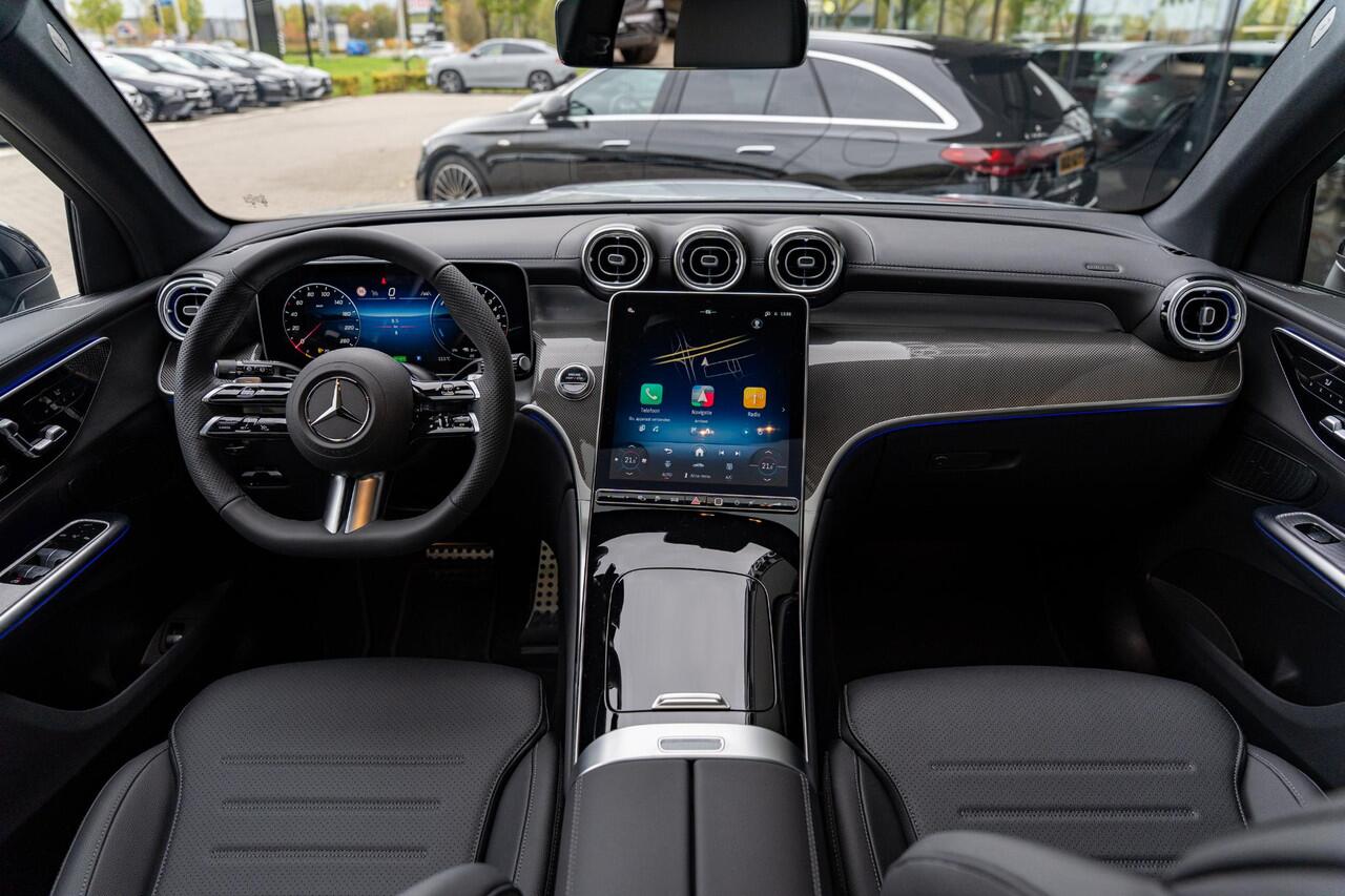 Mercedes-Benz GLC-KLASSE 300e 4MATIC Sport Edition | Panoramaschuifdak | Premium pakket | Nightpakket | 360° camera | Dodehoekassistent | DIGITAL LIGHT | Trekhaak |