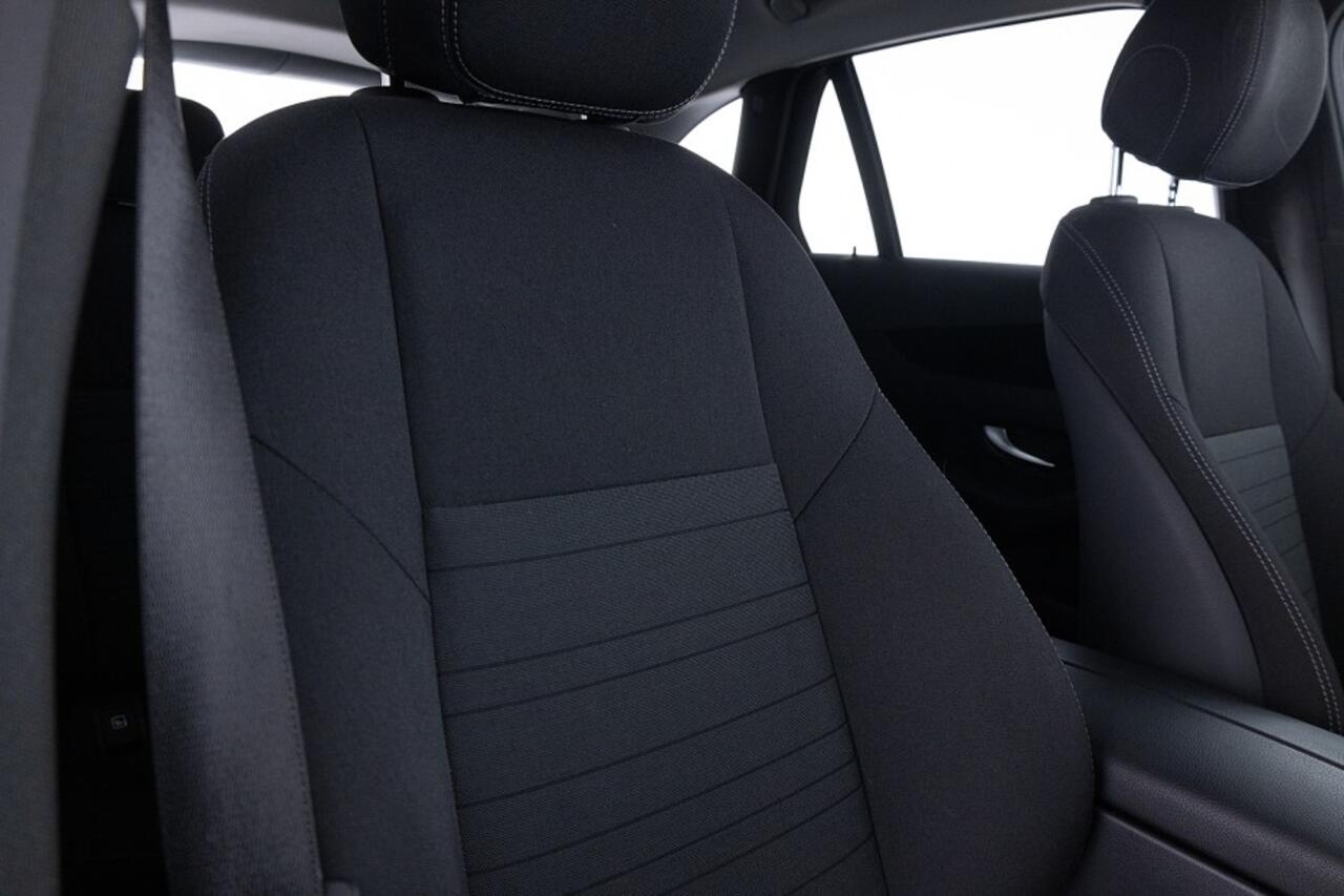 Mercedes-Benz GLC-KLASSE 300 de 4MATIC Business Solution Automaat | LUCHTVERING | Full LED | Trekhaak | PHEV | Plug-in hybrid