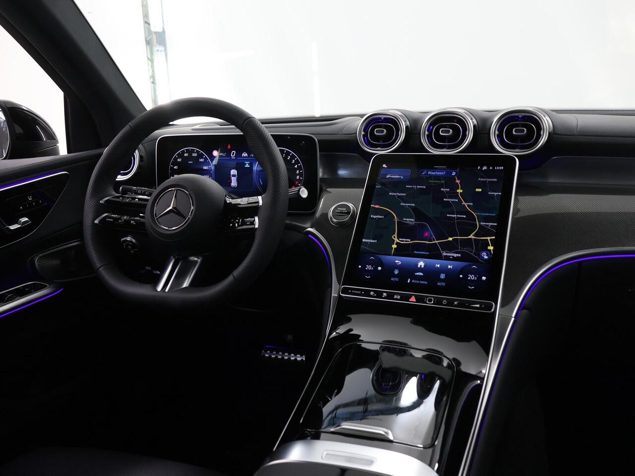 Mercedes-Benz GLC-KLASSE 300e 4MATIC Sport Edition | Panoramaschuifdak | Premium Plus | Rijassistentiepakket plus | Head-up display | Burmester | Nightpakket | Trekhaak |