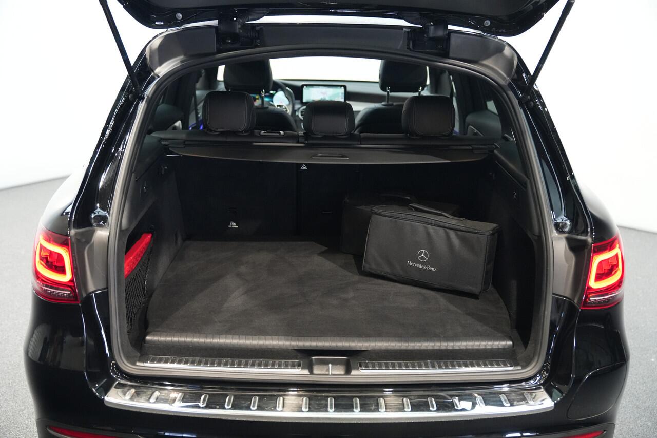 Mercedes-Benz GLC-KLASSE 300e 4MATIC AMG ? ADAP.CRUISE ? TREKHAAK ? MEMORY ? DIG.DASH ? 360 CAM ? PANO ? MULTIBEAM ? NIGHT