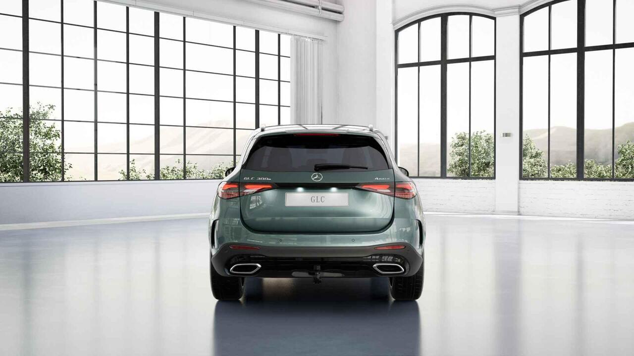 Mercedes-Benz GLC-KLASSE 300e 4MATIC Sport Edition | Panoramaschuifdak | Premium Plus | Night | Head-up | Rijassistentiepakket Plus | Trekhaak | Burmester |