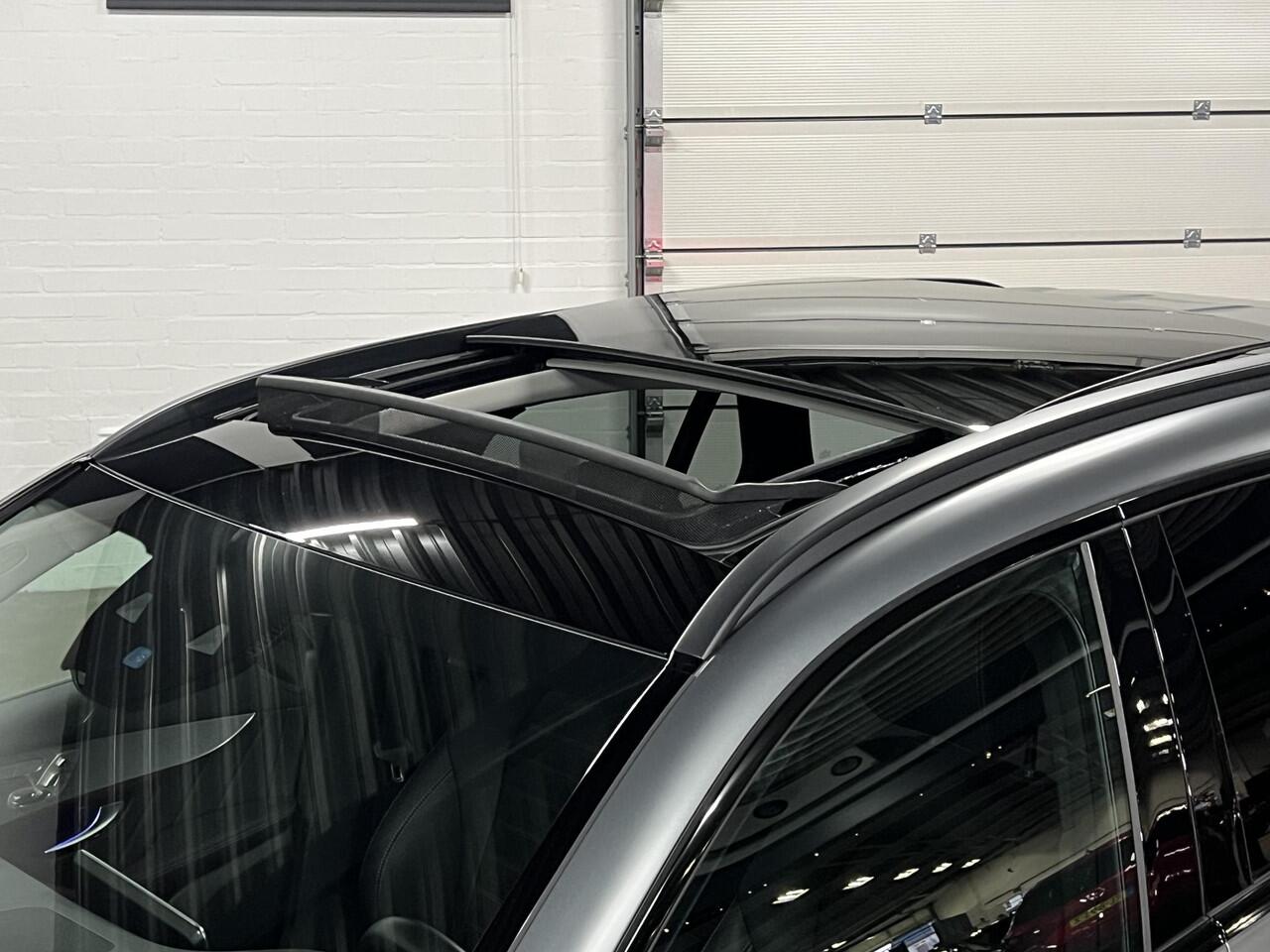 Mercedes-Benz GLC-KLASSE 300e 4MATIC AMG Open dak | Adaptive cruise | Stoel-/stuurverwarming | Head-up | Memory | *17.801 km* *originele kleur*